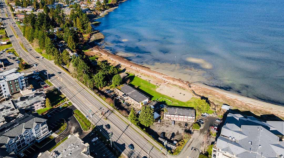 Aerial view of the Sea Edge Hotel in Parksville, BC