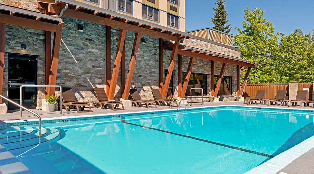Pool at Best Western Plus Barclay Hotel Pool at Best Western Plus Barclay Hotel