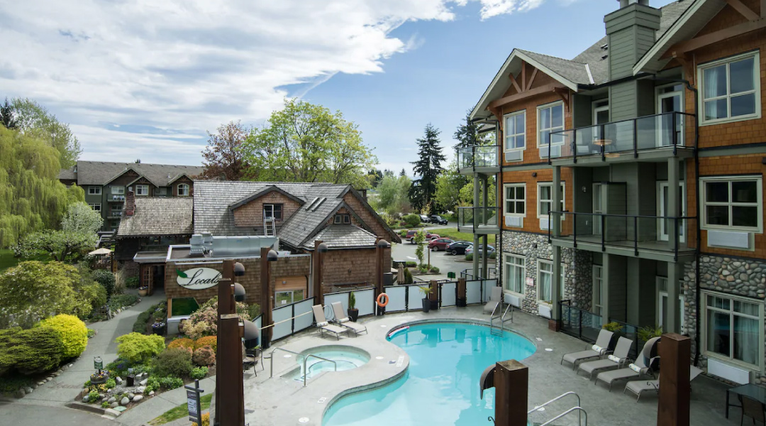 Outdoor pool at Old House Hotel & Spa Outdoor pool at Old House Hotel & Spa