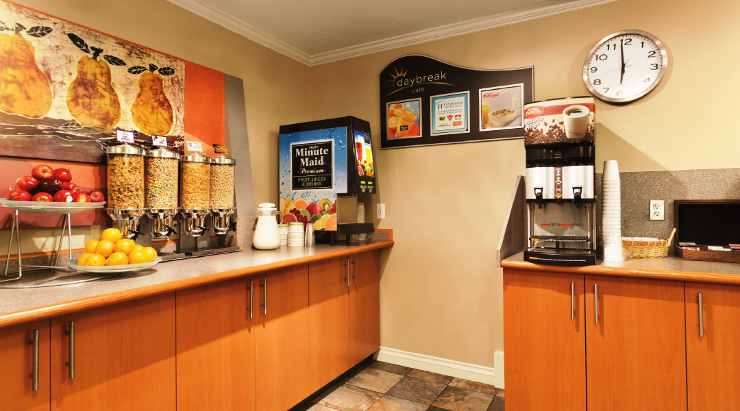 Breakfast area at Days Inn by Wyndham Nanaimo Breakfast area at Days Inn by Wyndham Nanaimo