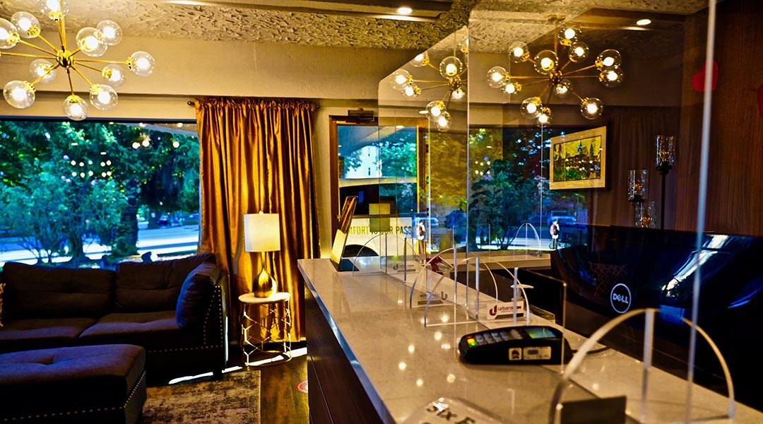 The lobby reception area at the Robin Hood Inn and Suites in Victoria