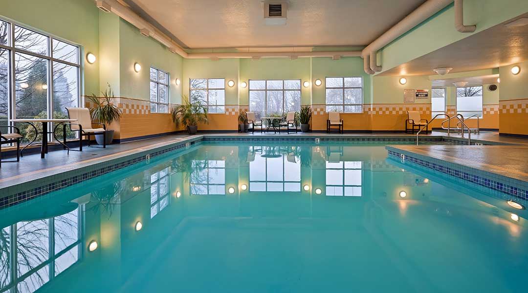 The indoor mineral swimming pool in the Best Western Plus Chemainus Inn The indoor mineral swimming pool in the Best Western Plus Chemainus Inn