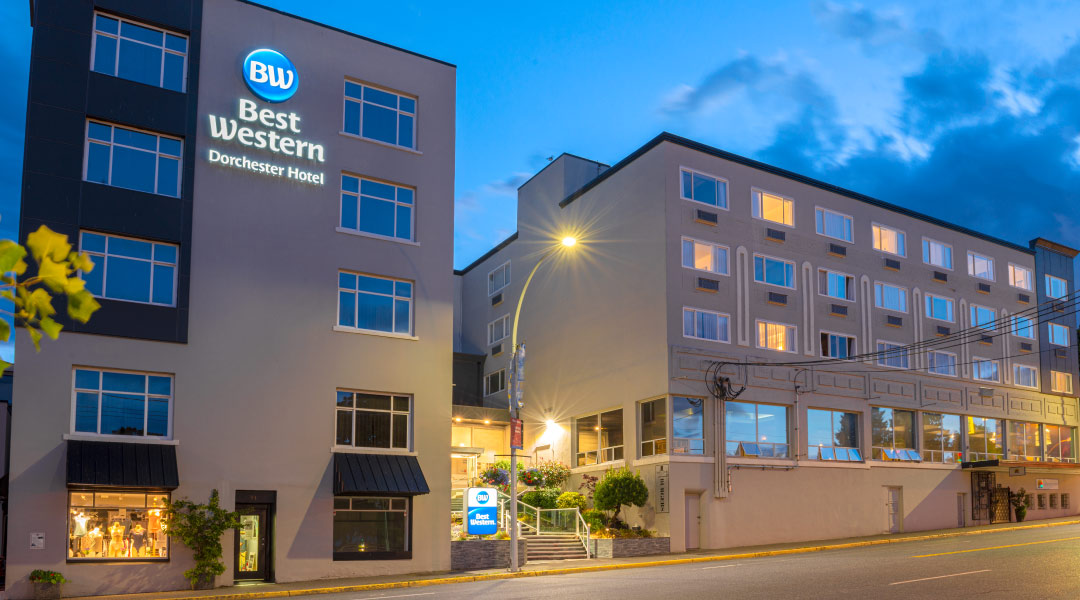 The exterior entrance of the Best Western Dorchester Hotel in Nanaimo in the evening The exterior entrance of the Best Western Dorchester Hotel in Nanaimo in the evening