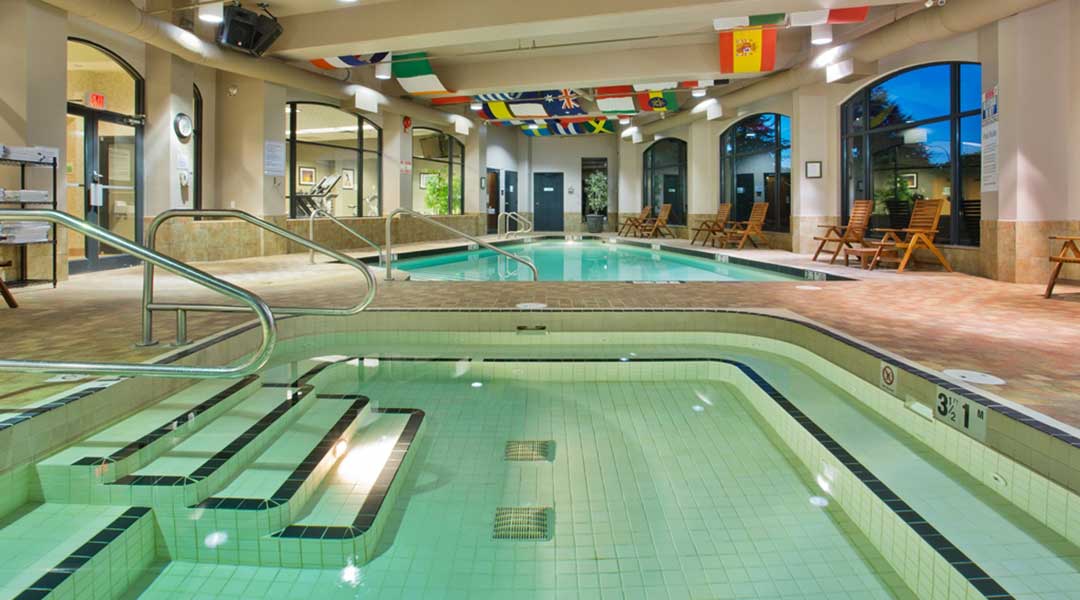 The indoor hot tub and whirlpool at the Holiday Inn and Suites North Vancouver The indoor hot tub and whirlpool at the Holiday Inn and Suites North Vancouver
